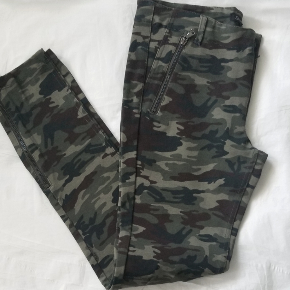Women's Shinestar Skinny Camo Print Pants Size L Zipper on Ankles